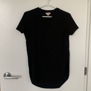 Black XS Aritzia t-shirt with textured pattern